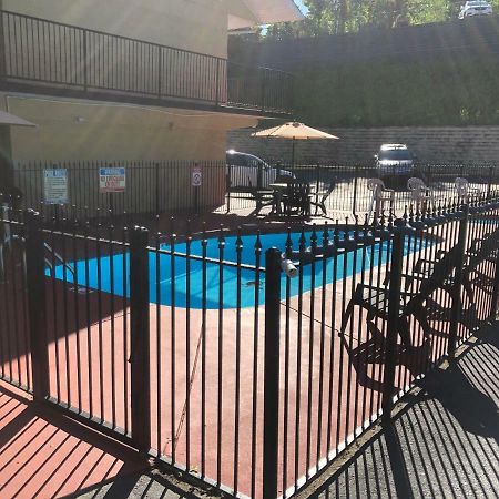 Smoky View Inn Pigeon Forge Ngoại thất bức ảnh